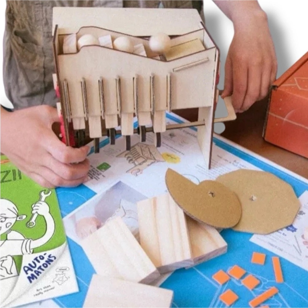 NEW Kiwi Co Tinker Crate Make Your Own Wooden Automation Stem Kit  for ages 9+